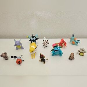 Pokemon Figurines